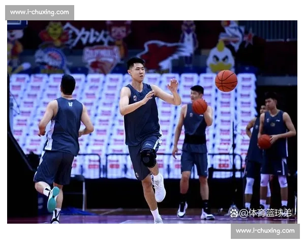 篮球激情对决:巅峰对抗,明星球员齐聚一堂,谁能笑傲赛场勇夺冠军 - 副本 (2) - 副本